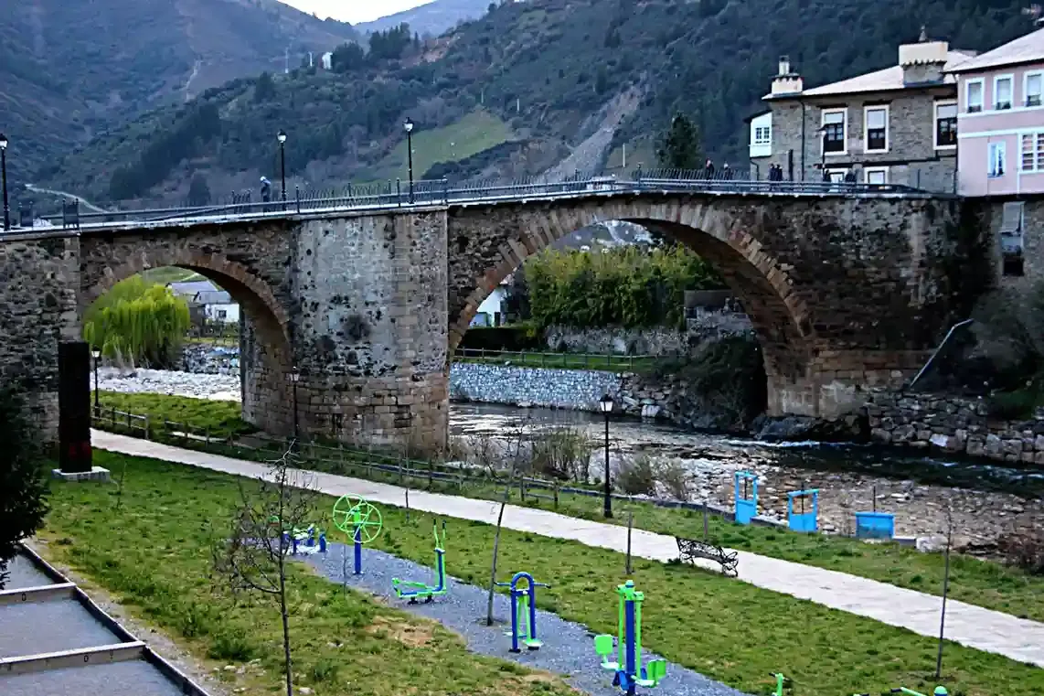 Etapa 9: Villafranca del Bierzo a La Laguna