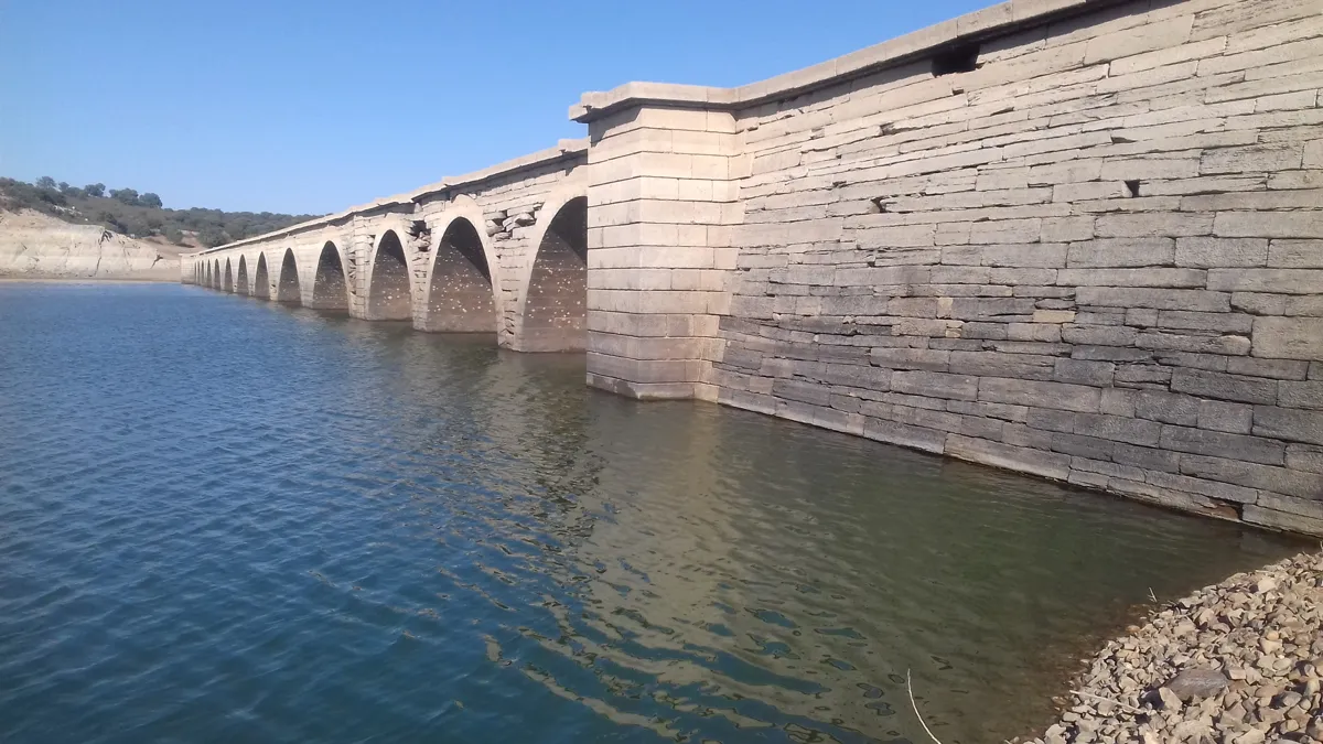 Puente viejo de la Estrella