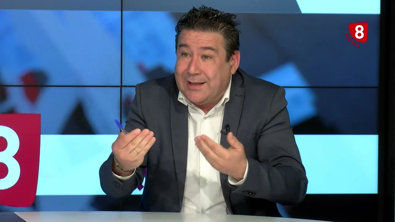 Luis Mariano Santos: "somos un socio incómodo para PSOE y PP porque nuestra exigencia es abrir el debate autonómico"