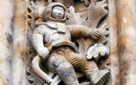 ¿Un astronauta en la fachada de la Catedral de Salamanca?