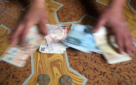 El Juego de las Chapas: Una Tradición de Semana Santa