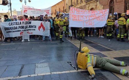 Más de mil personas respaldaron a los bomberos forestales en León