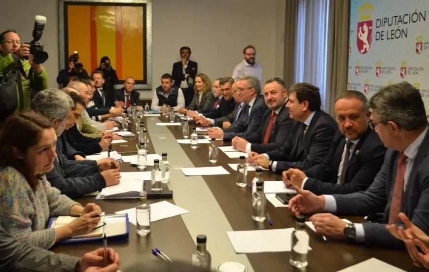 Qué es la "Mesa por León" y por qué no funcionará.