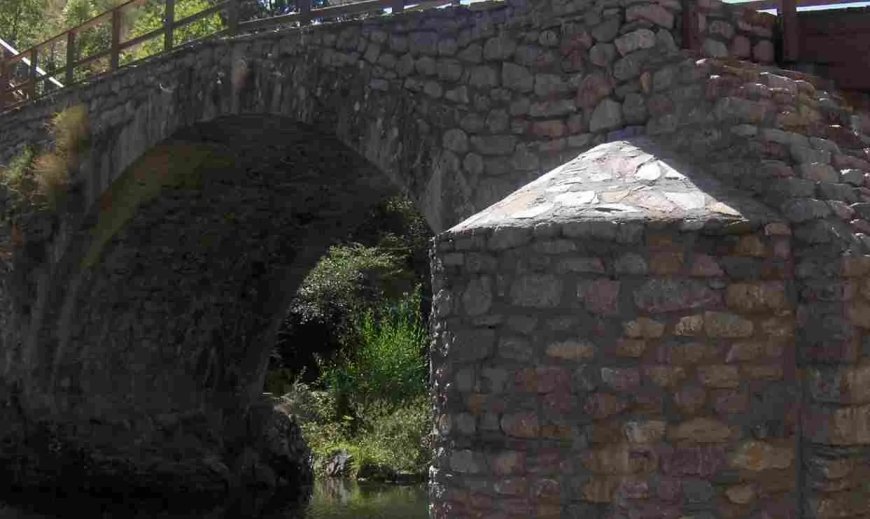 Puente "romano" de Vegacervera