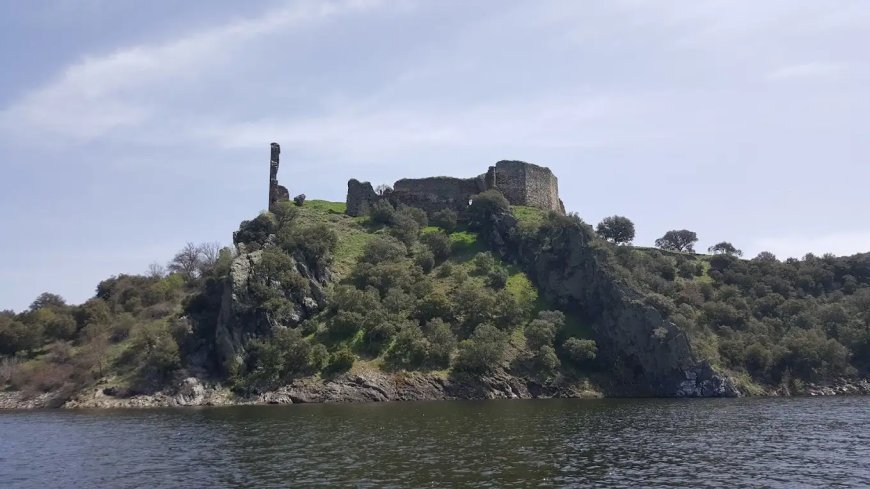 Castillo de Alba de Aliste