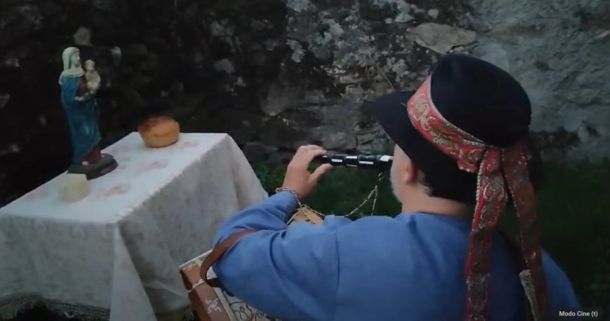 Ofretoriu a la Virgin del Rosariu en Peñaparda