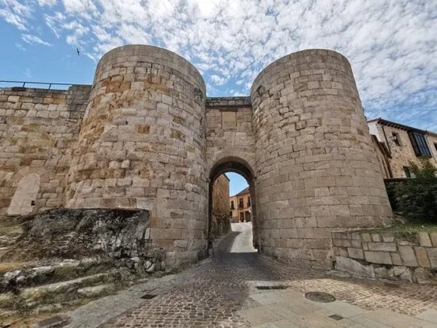Puerta de Doña Urraca