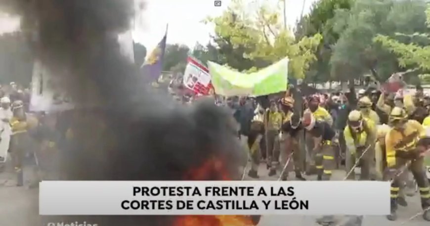 Castilla y León se levanta: protesta frente a las Cortes