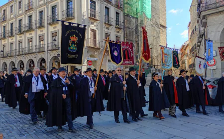 La Región Leonesa luce sus capas en Segovia